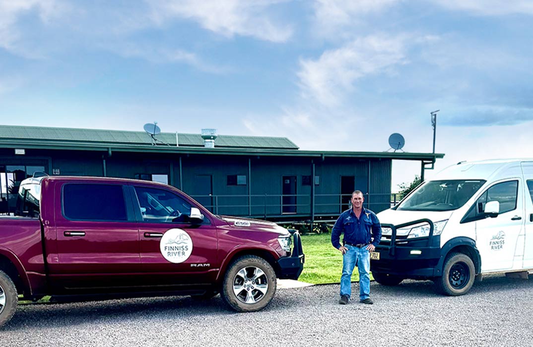 Private transfers to Finniss River Lodge