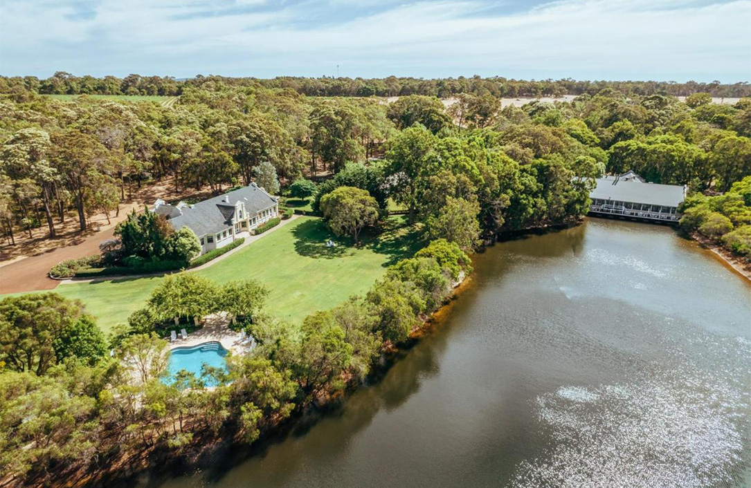 Cape Lodge aerial shot