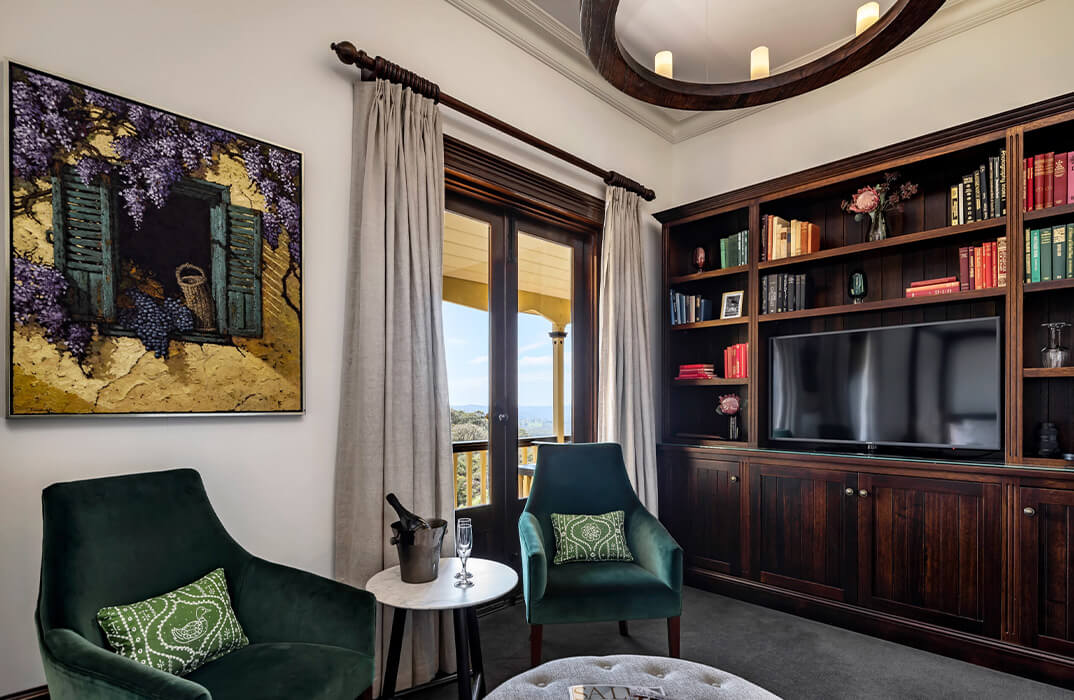 Mount Lofty House luxury lodge