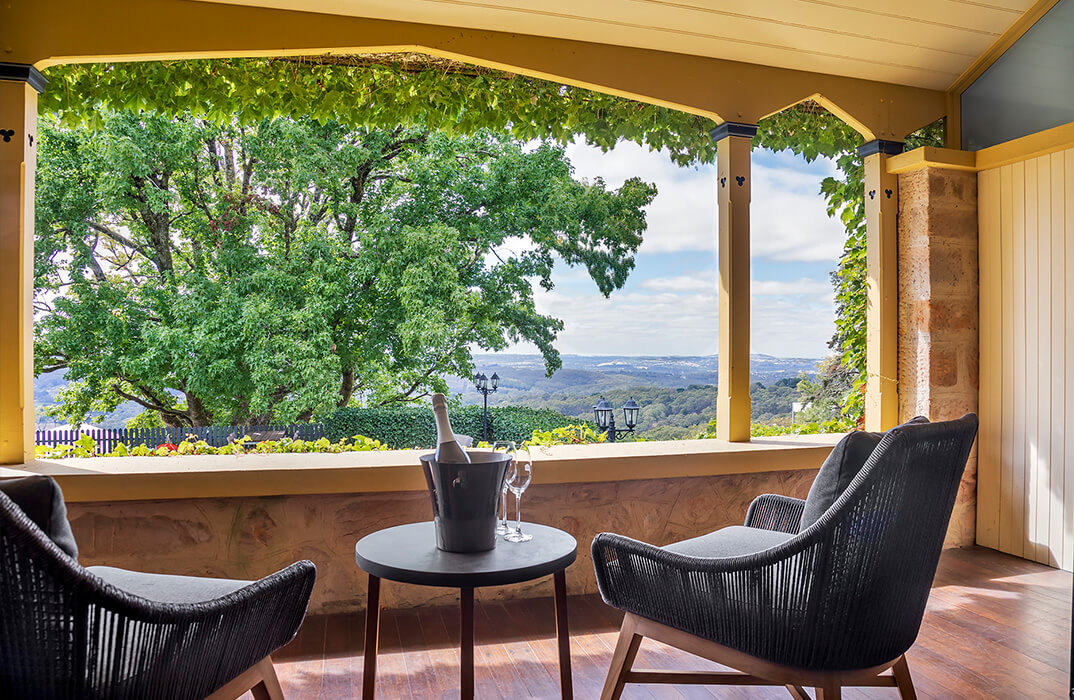Mount Lofty House luxury lodge